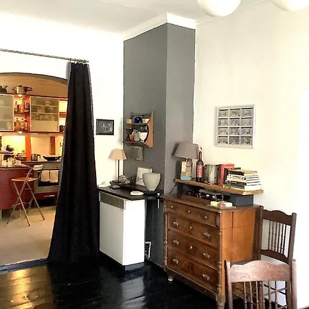Zimmer In Kuenstlerhaushalt Pansiyon *